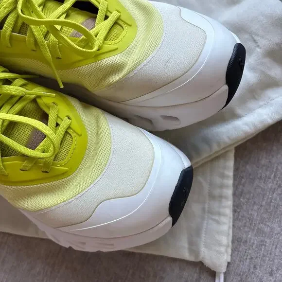 Authentic On Running x Loewe Cloudtilt 2.0 Shoes - Picture 3 of 6